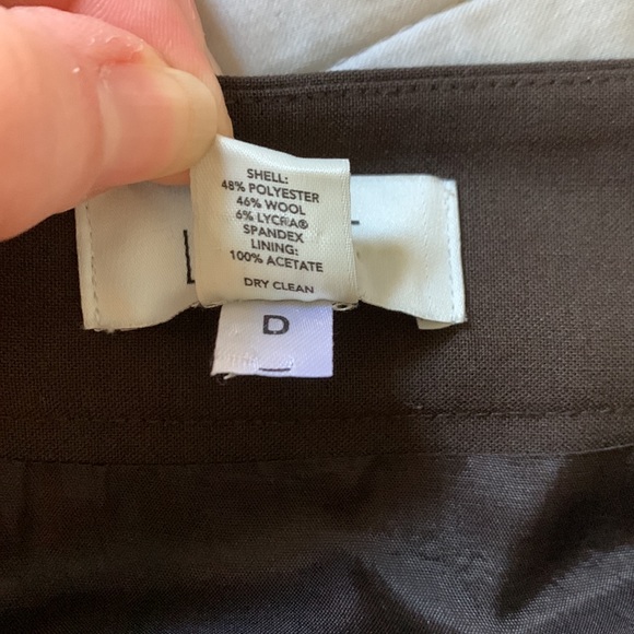 Ann Taylor Loft (size 16) Brown, Pleated, Lined Pencil Skirt - Picture 9 of 9